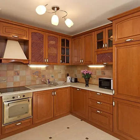 Mars In Tryavna Complex *